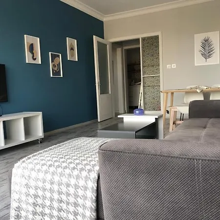 Spacious Apartment With Bosphorus View アパート
